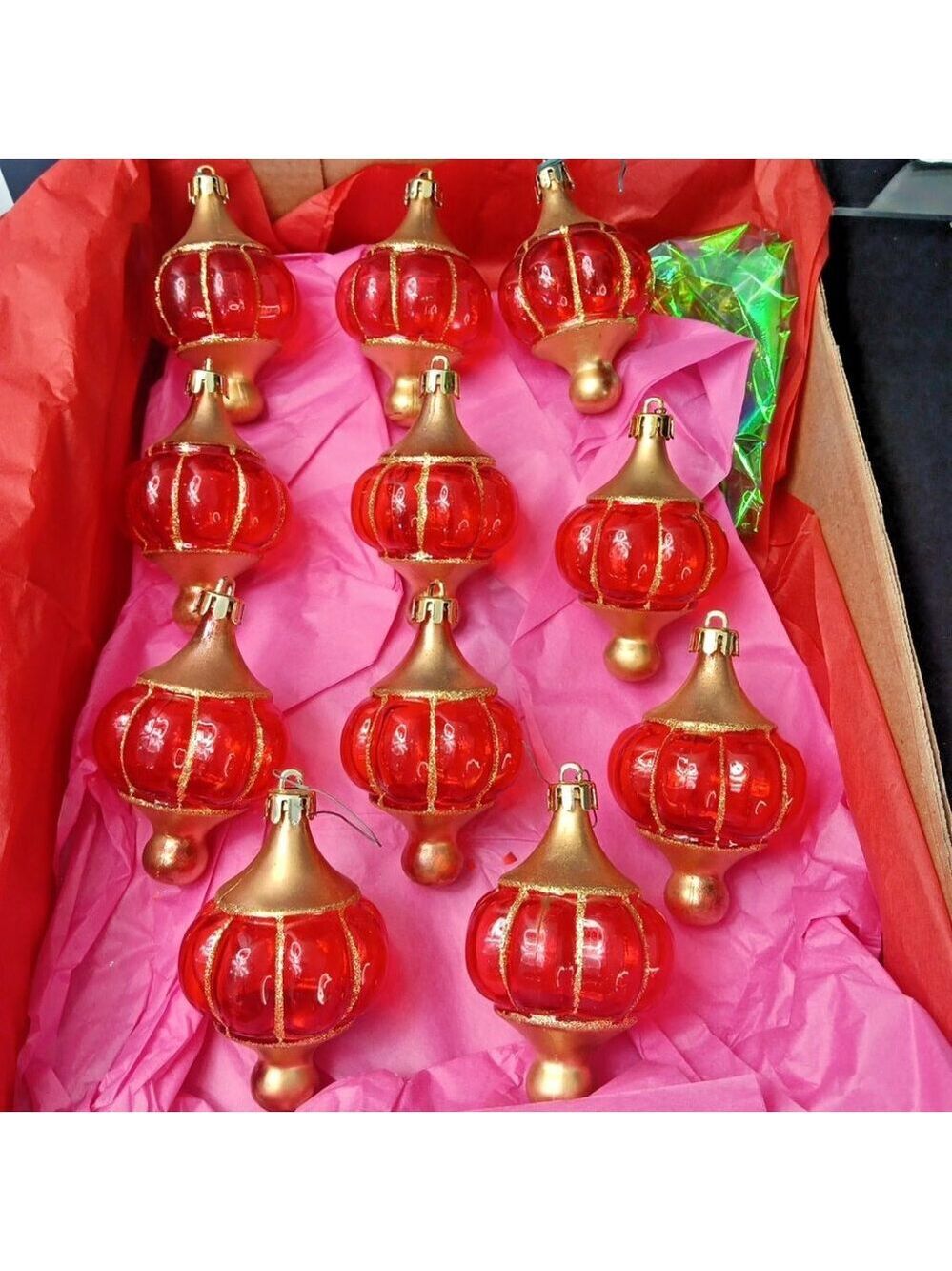 11pcs Spin Top Oblong Teardrop Christmas Ornaments Red And Gold Color Plastic